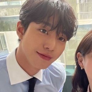 Meet your Posher, Augustus